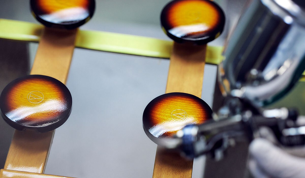 ATH-WP900SE:3トーンサンバースト塗装