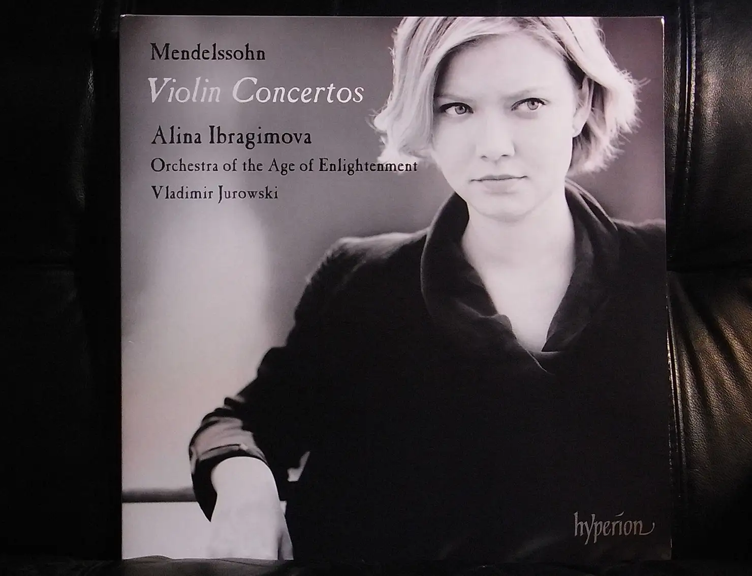 音がいいにもほどがある! 〜第12回アリーナ・イブラギモヴァ、ウラディミール・ユロフスキ指揮、エイジ・オブ・インライトゥメント管弦楽団『メンデルスゾーン:ヴァイオリン協奏曲集』